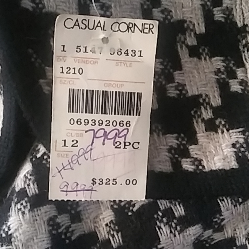 Too tight - Picture 2 of 2